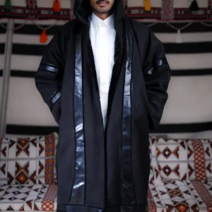 فروة جوخ شتوي أسود مخطط جلد